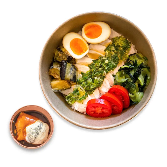 Formule Bento – Filet de poulet, sauce cébettes (du 31 août au 4 sept)